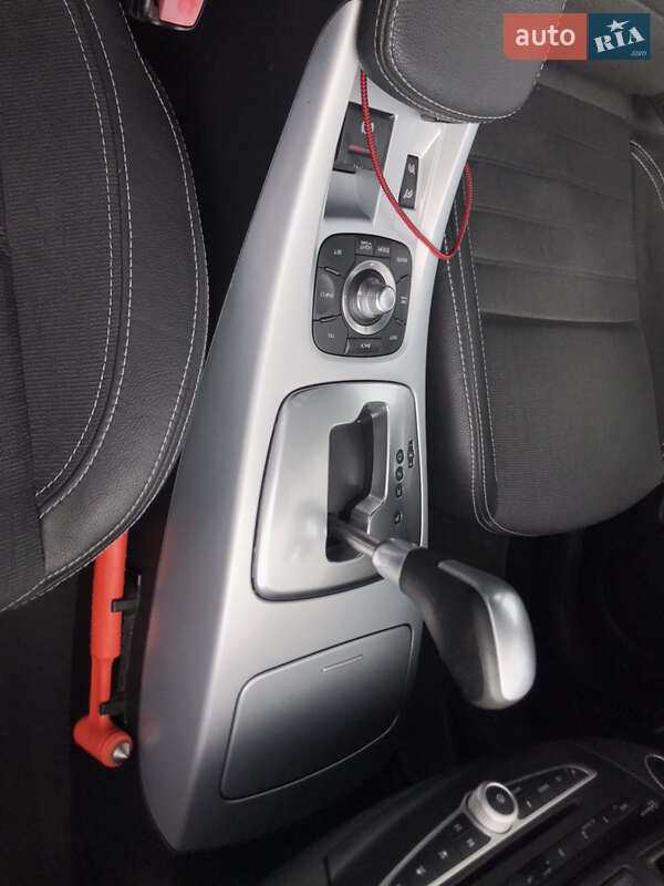 Универсал Renault Laguna 2008 в Ровно