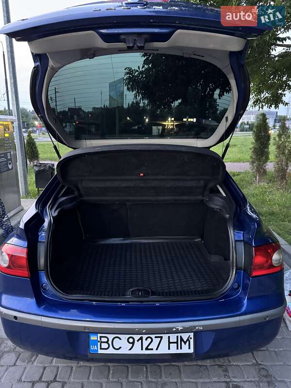 Лифтбек Renault Laguna 2006 в Львове