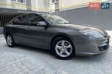 Лифтбек Renault Laguna 2008 в 