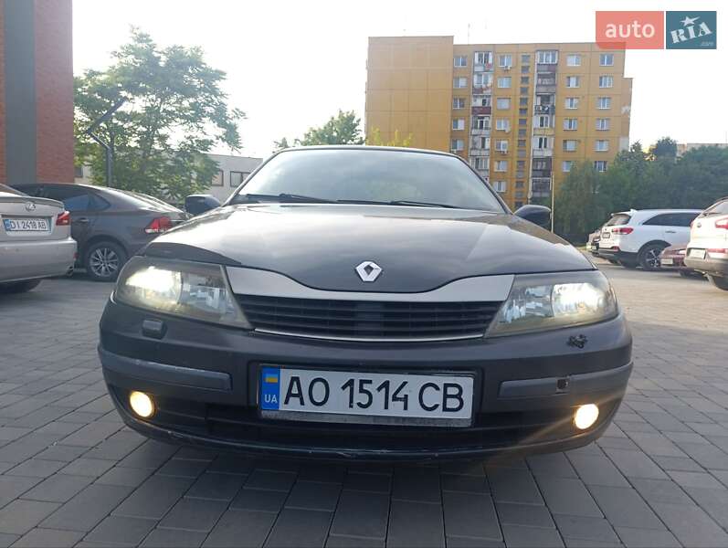 Ліфтбек Renault Laguna 2002 в Ужгороді