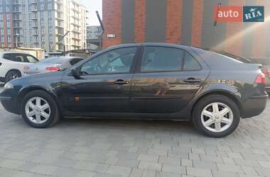 Лифтбек Renault Laguna 2002 в 