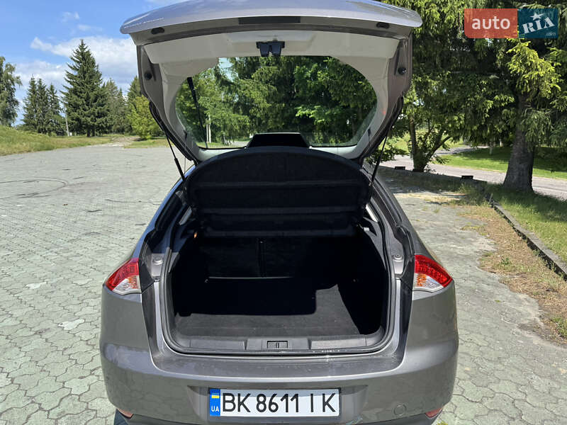 Универсал Renault Laguna 2008 в Ровно фото 10 Универсал Renault Laguna 2008 в Ровно