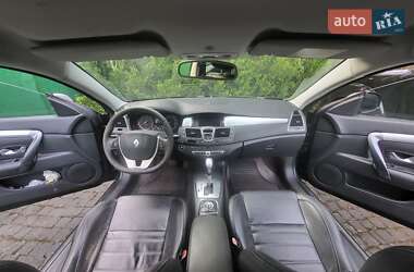 Купе Renault Laguna 2011 в 