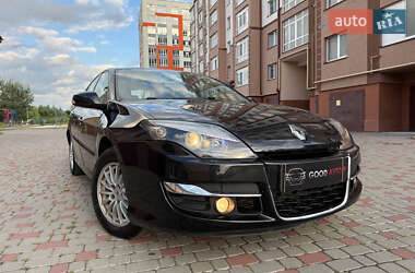 Лифтбек Renault Laguna 2011 в 