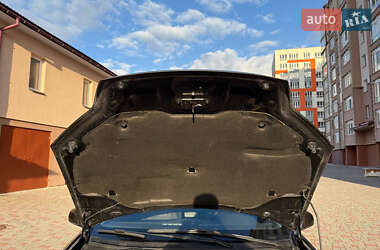 Лифтбек Renault Laguna 2011 в 