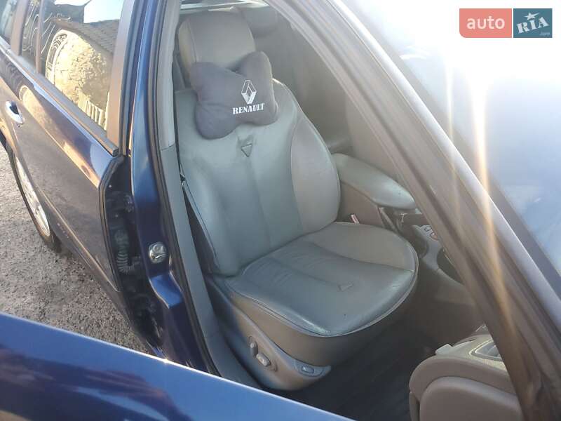 Универсал Renault Laguna 2002 в Черновцах