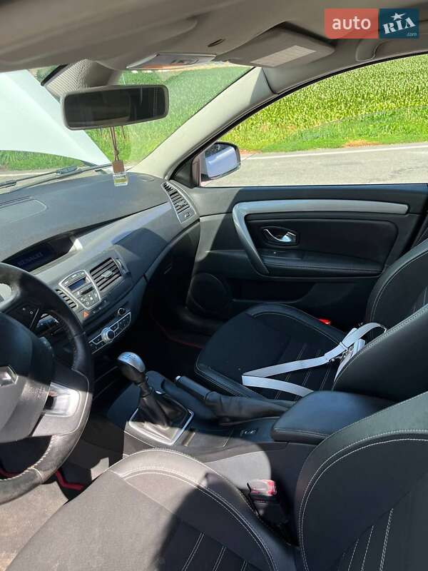 Купе Renault Laguna 2013 в Ромнах фото 15 Купе Renault Laguna 2013 в Ромнах