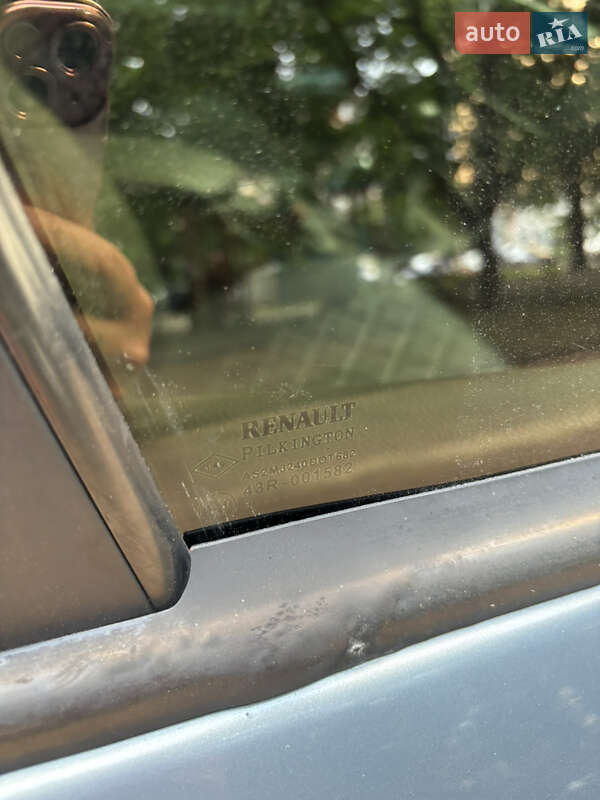Универсал Renault Laguna 2003 в Сумах