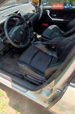 Лифтбек Renault Laguna 2002 в 