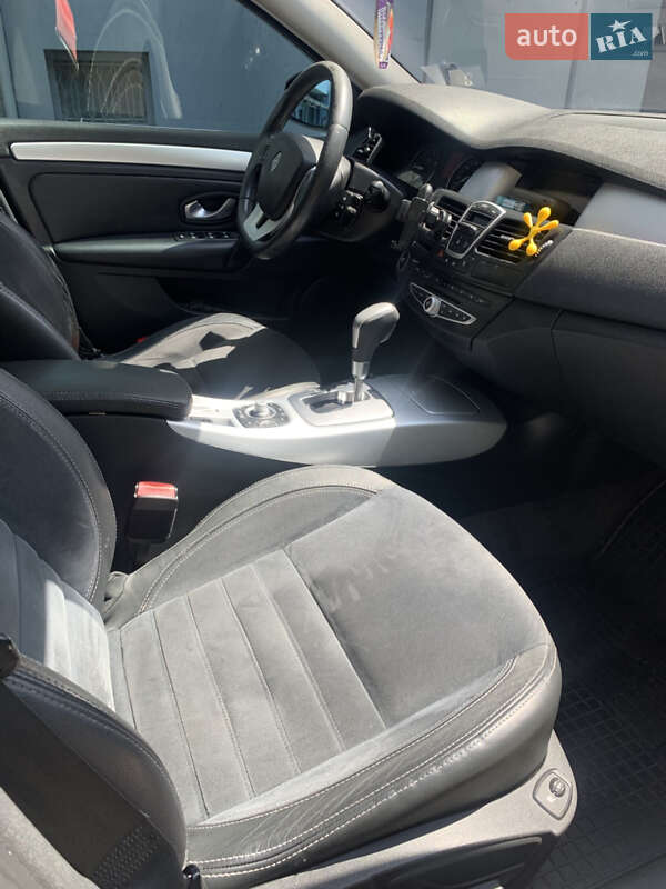Универсал Renault Laguna 2008 в Здолбунове