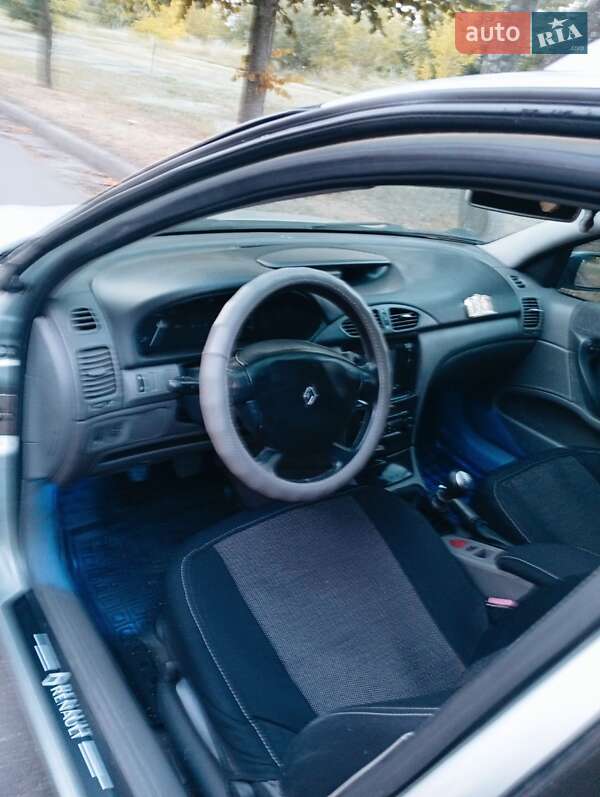 Універсал Renault Laguna 2001 в Лозовій фото 5 Універсал Renault Laguna 2001 в Лозовій