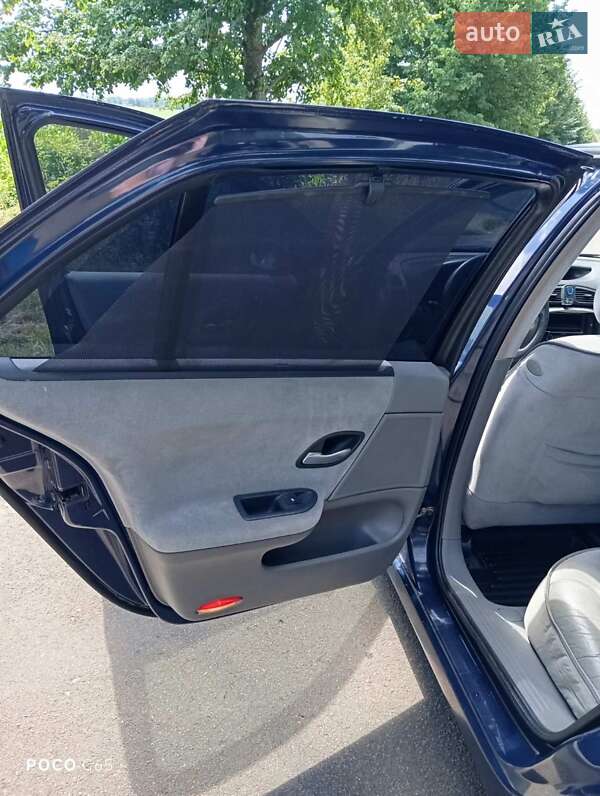Лифтбек Renault Laguna 2002 в Клевани