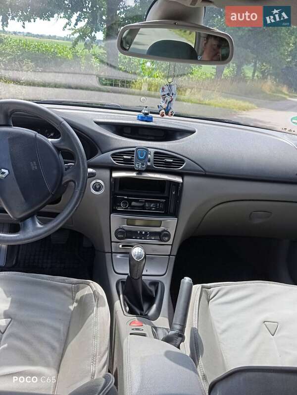 Лифтбек Renault Laguna 2002 в Клевани