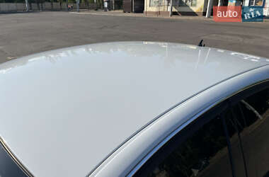 Лифтбек Renault Laguna 2011 в 