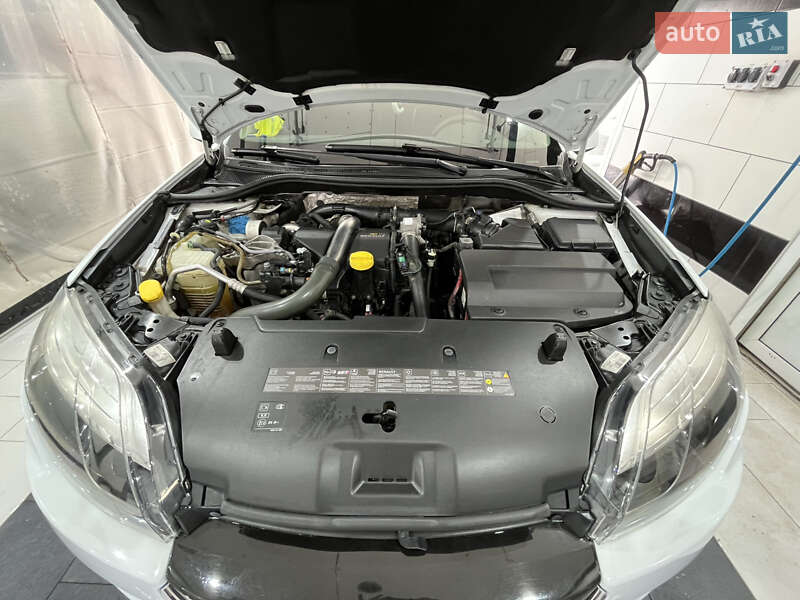 Ліфтбек Renault Laguna 2011 в Миколаєві
