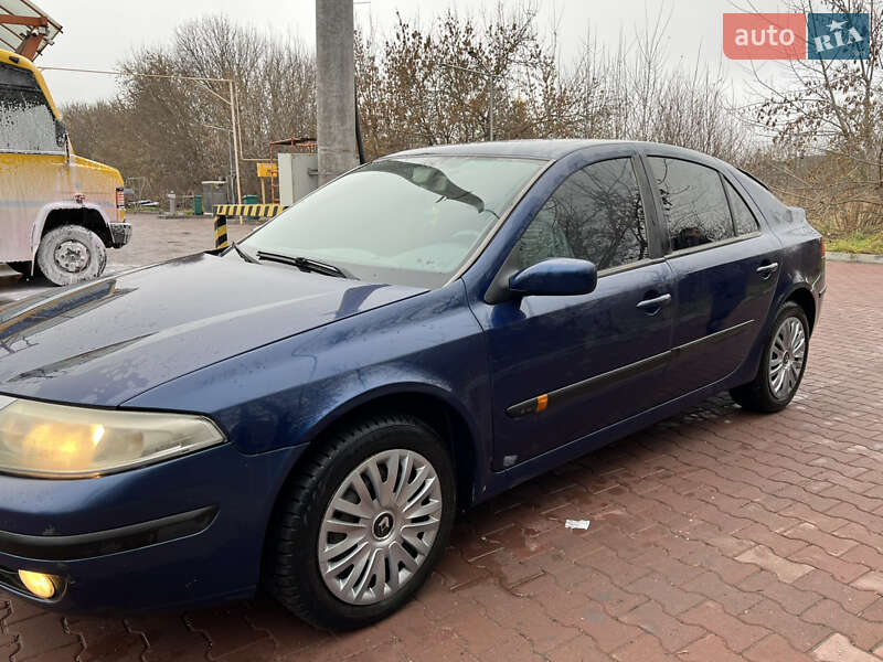Лифтбек Renault Laguna 2003 в Гоще