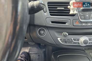 Лифтбек Renault Laguna 2013 в 