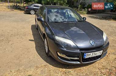 Лифтбек Renault Laguna 2013 в 
