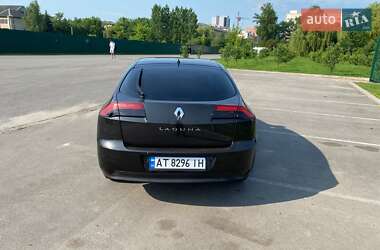 Лифтбек Renault Laguna 2010 в 