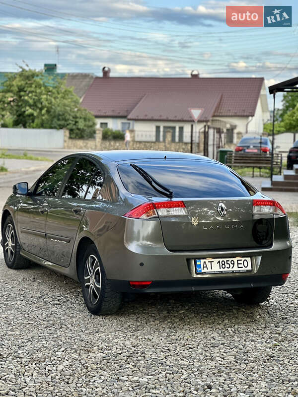 Лифтбек Renault Laguna 2010 в Коломые