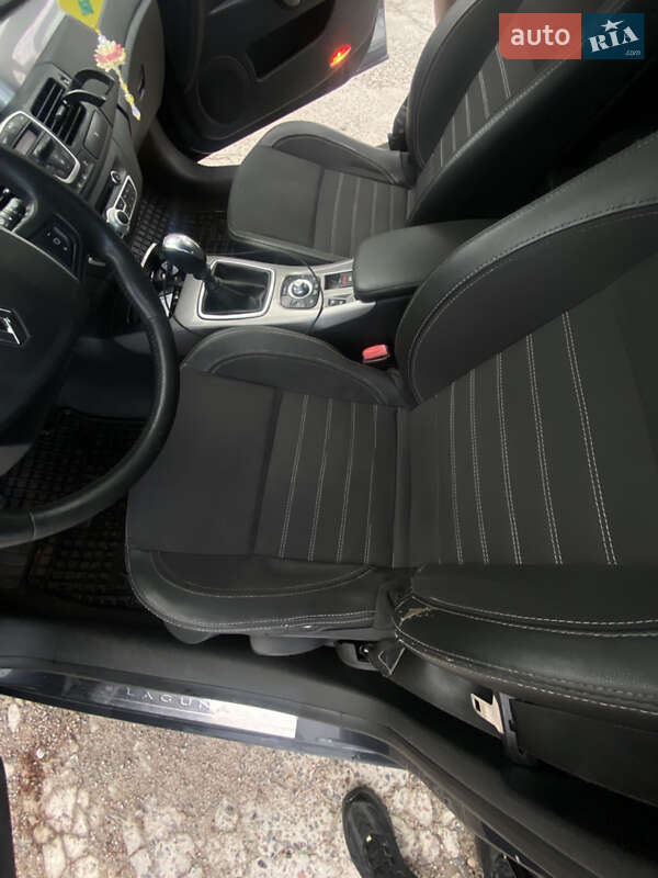 Лифтбек Renault Laguna 2011 в Ржищеве