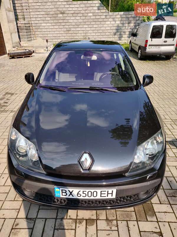 Лифтбек Renault Laguna 2010 в Киеве