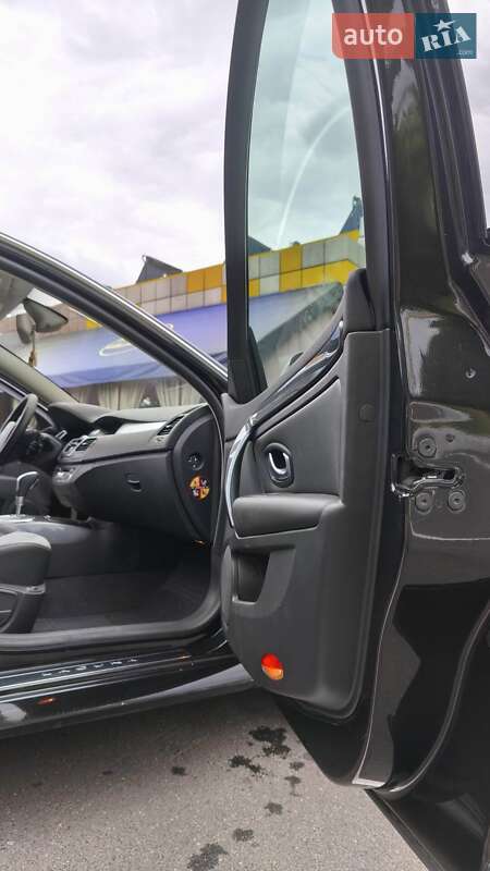 Лифтбек Renault Laguna 2010 в Киеве