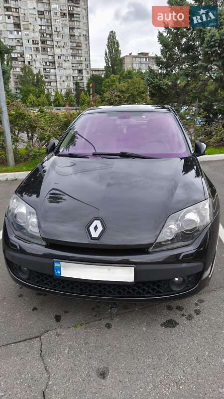 Лифтбек Renault Laguna 2010 в Киеве