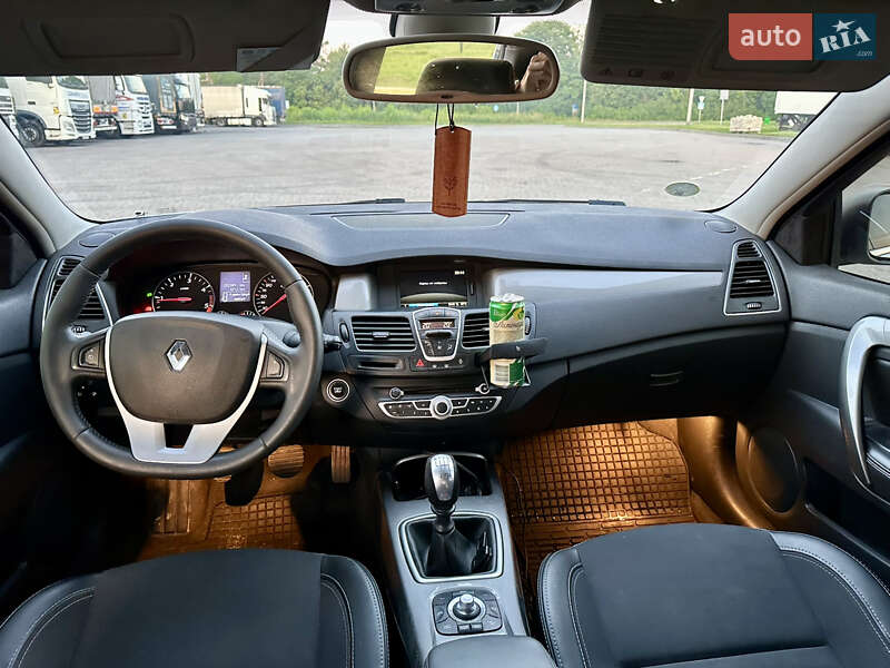 Ліфтбек Renault Laguna 2011 в Радивиліві