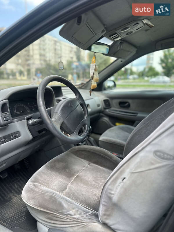 Универсал Renault Laguna 1999 в Ивано-Франковске