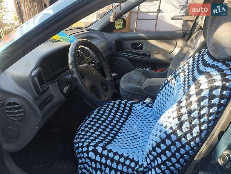 Универсал Renault Laguna 1995 в Днепре
