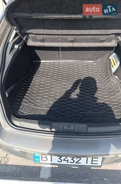 Лифтбек Renault Laguna 2010 в 