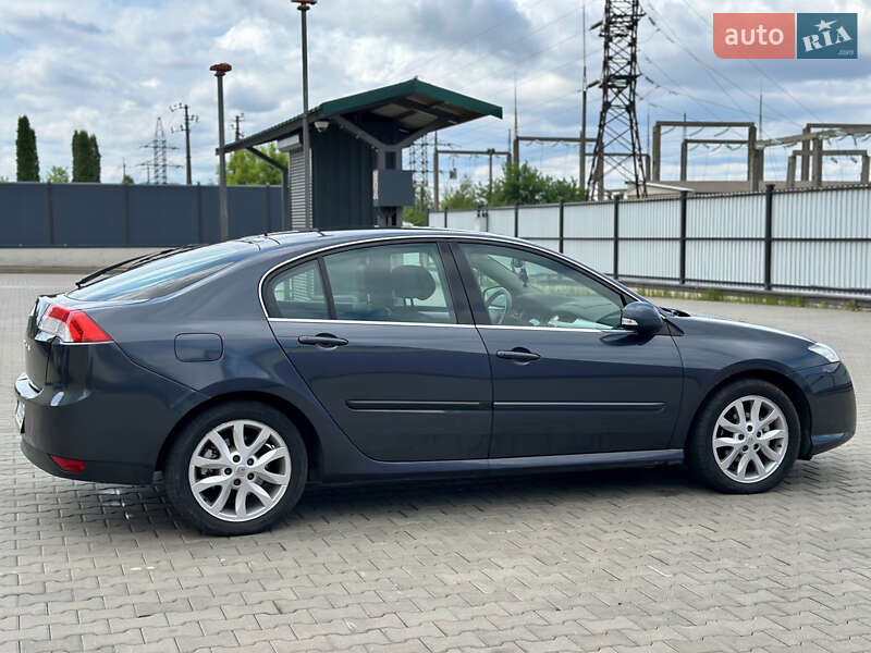 Лифтбек Renault Laguna 2009 в Рожище