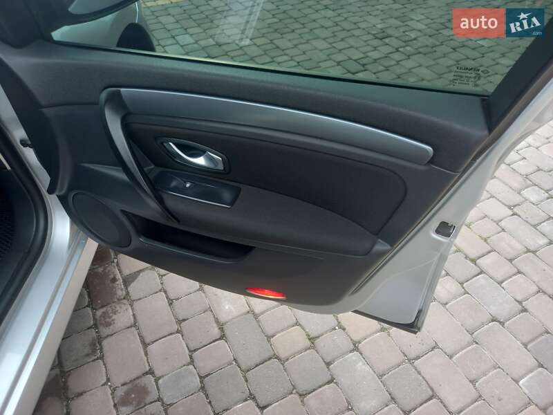 Ліфтбек Renault Laguna 2008 в Теофіполі