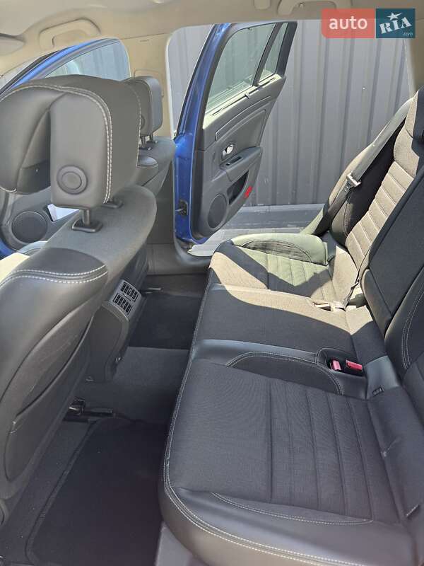 Универсал Renault Laguna 2010 в Софиевской Борщаговке фото 30 Универсал Renault Laguna 2010 в Софиевской Борщаговке