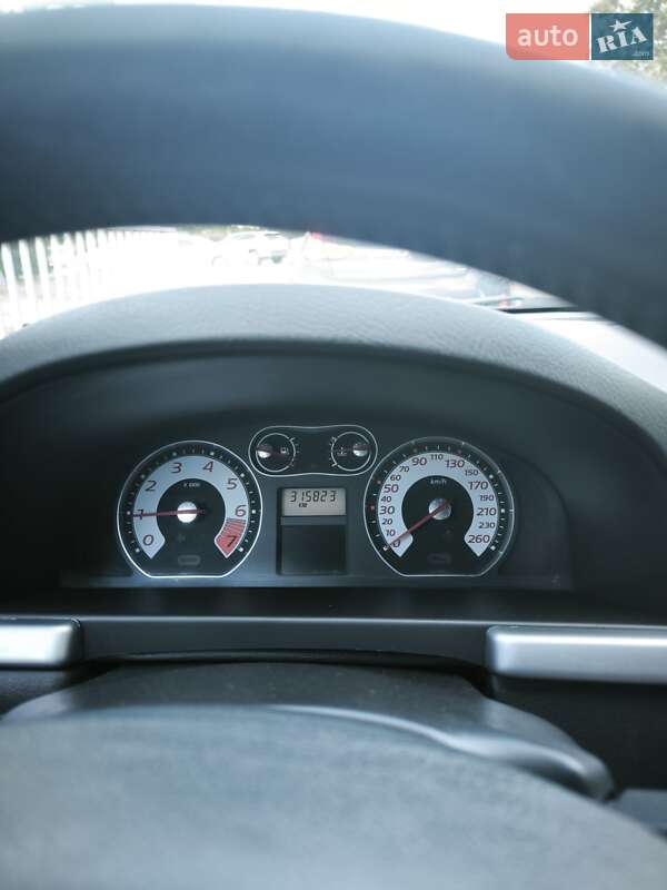 Лифтбек Renault Laguna 2006 в Днепре фото 11 Лифтбек Renault Laguna 2006 в Днепре