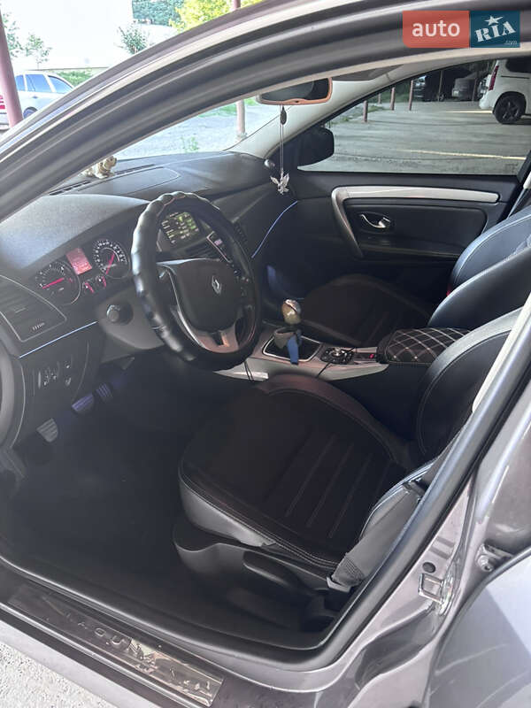 Универсал Renault Laguna 2014 в Черновцах