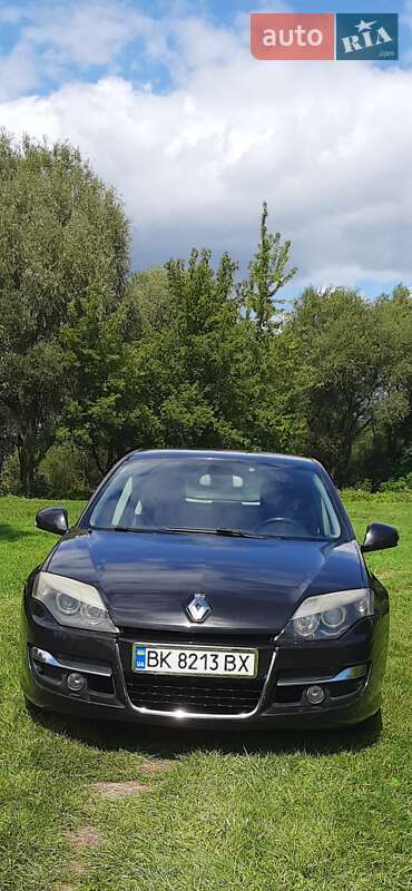 Лифтбек Renault Laguna 2011 в Вараше