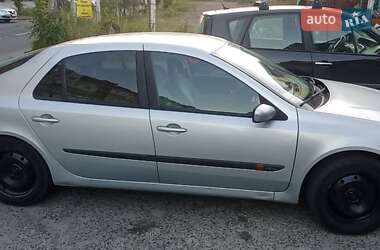Лифтбек Renault Laguna 2001 в 