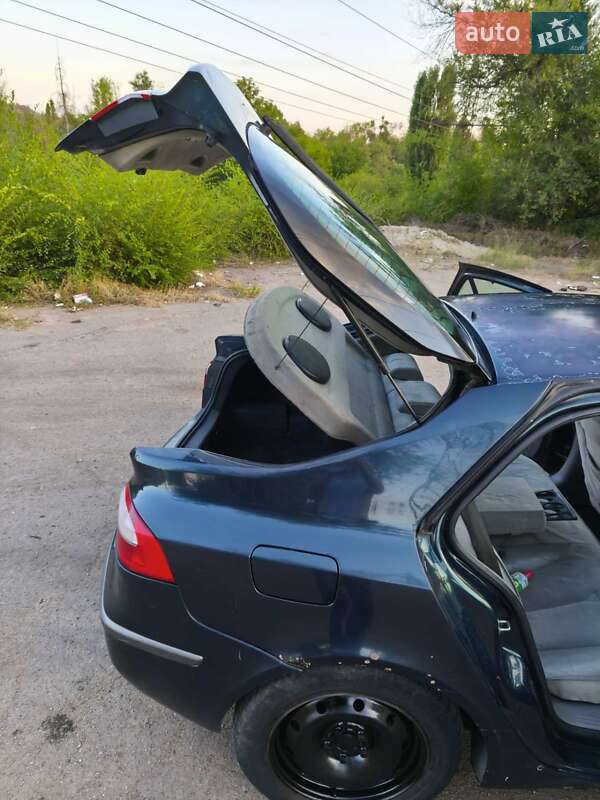 Лифтбек Renault Laguna 2001 в Кривом Роге