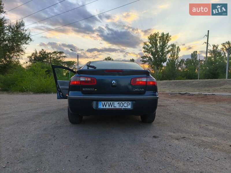 Лифтбек Renault Laguna 2001 в Кривом Роге