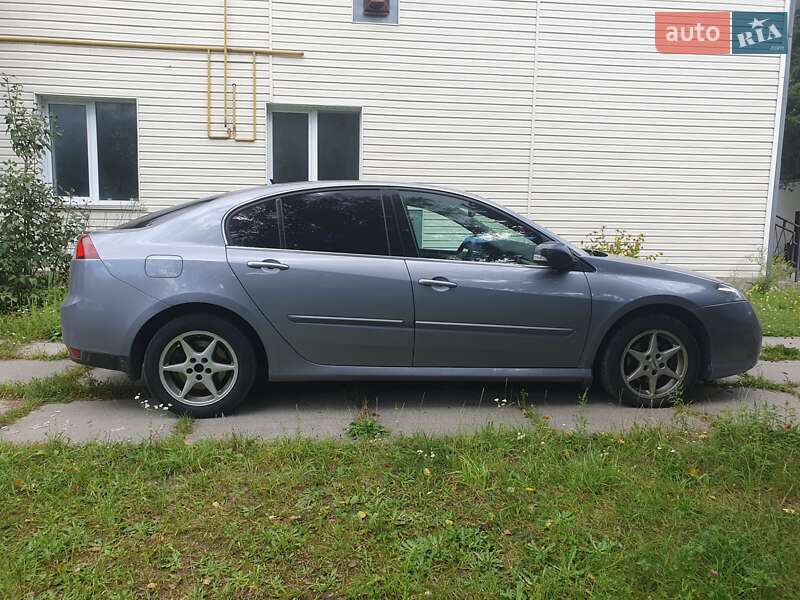 Лифтбек Renault Laguna 2009 в Бородянке