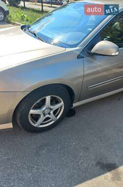 Лифтбек Renault Laguna 2010 в 