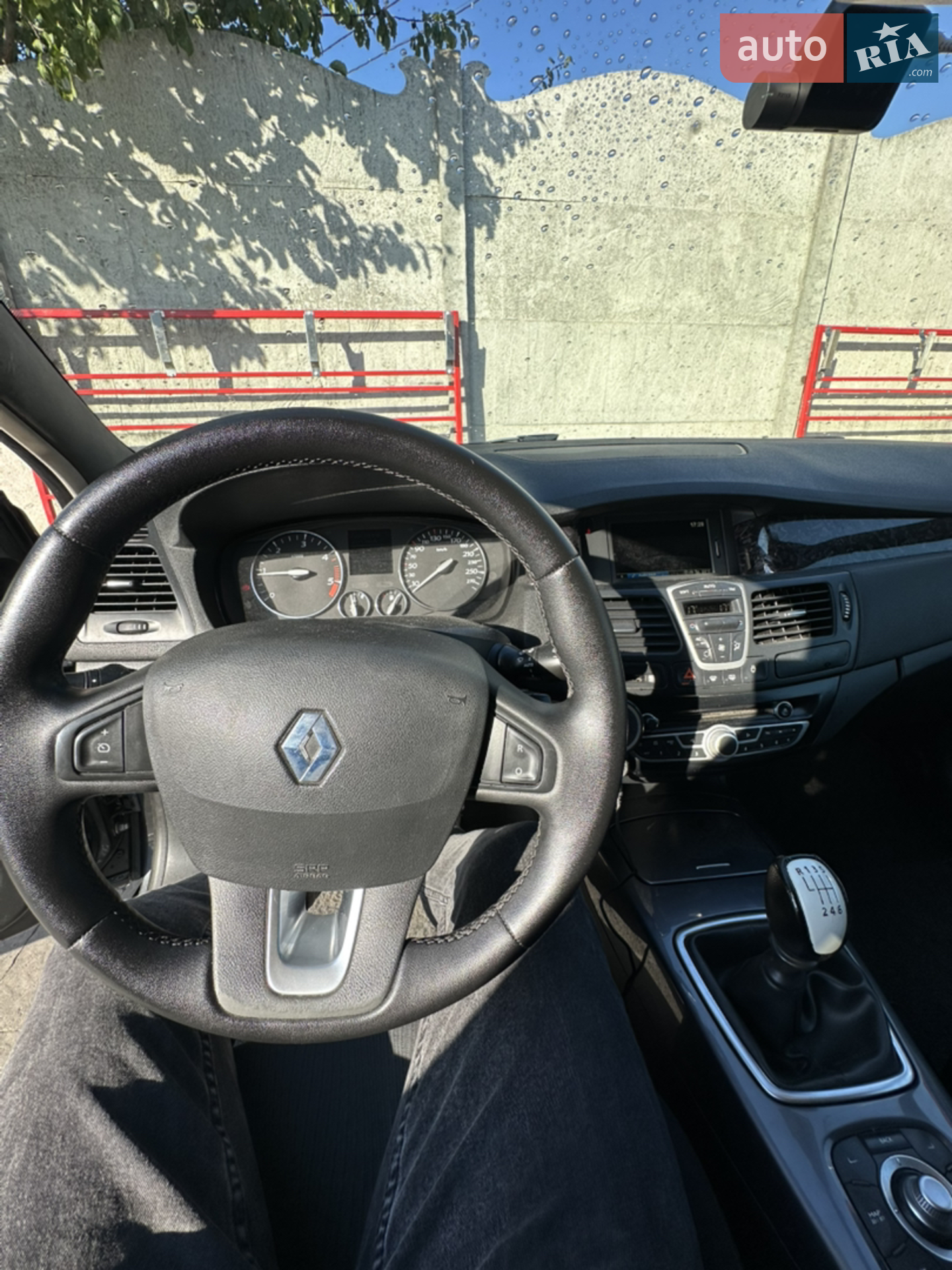 2010 Renault Laguna - мініатюра 12