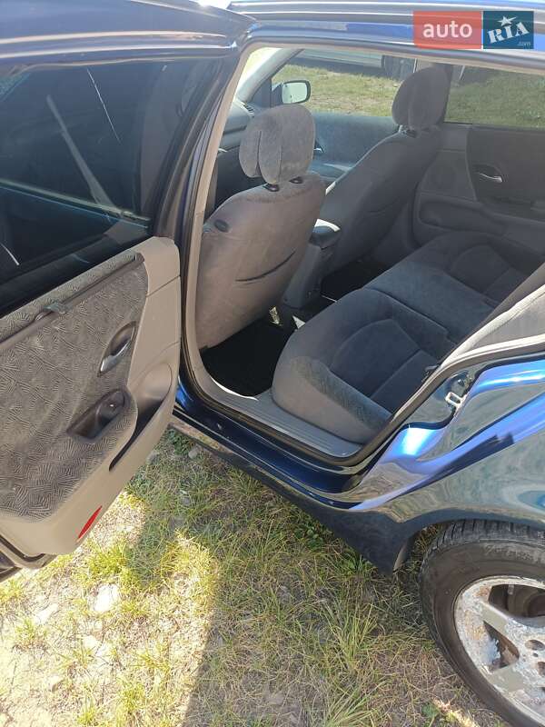 Универсал Renault Laguna 2002 в Ивано-Франковске