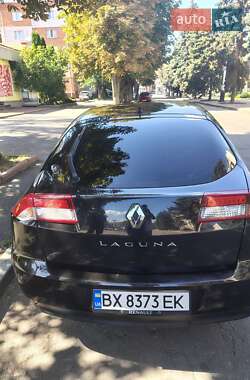 Лифтбек Renault Laguna 2012 в 