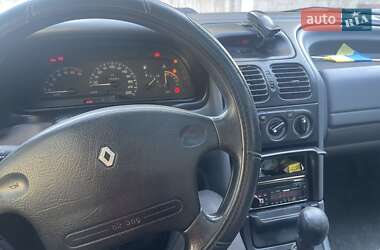 Лифтбек Renault Laguna 1997 в 