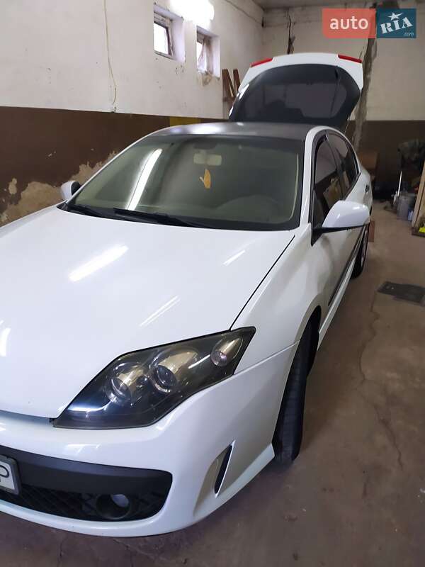 Лифтбек Renault Laguna 2008 в Киеве