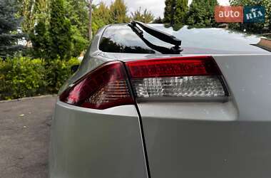 Лифтбек Renault Laguna 2012 в 