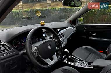 Лифтбек Renault Laguna 2012 в 